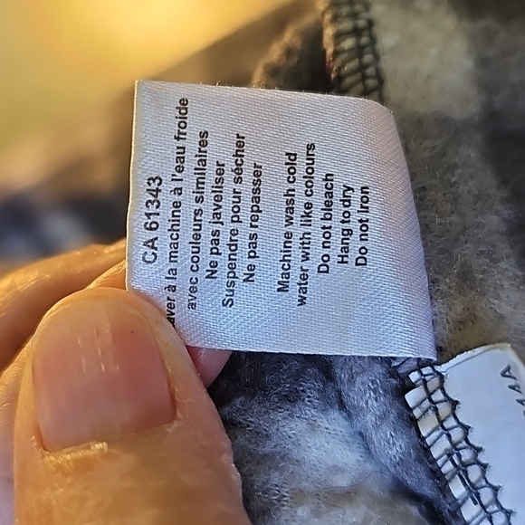 Pilote & Filles Gray & White Plaid Button-Up Shirt/ Fleese. XL - Picture 11 of 11